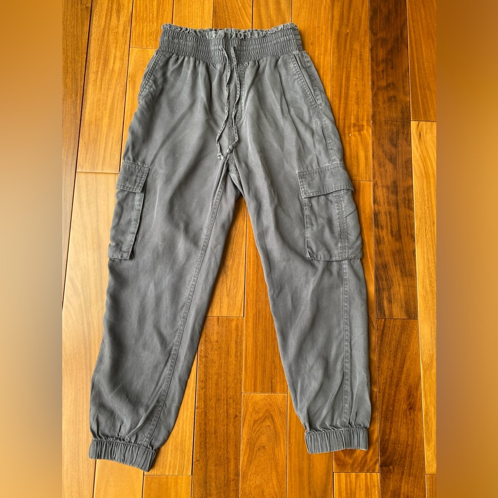 A&F draw string pants cargo